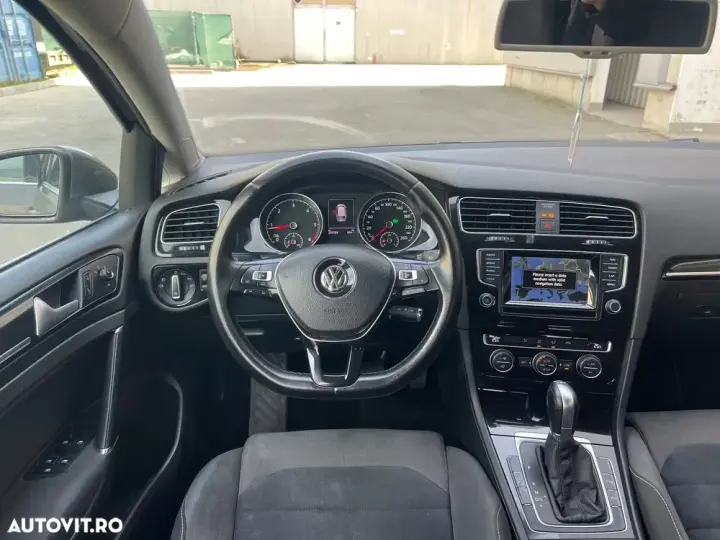 Volkswagen Golf VII 1.6 TDI DSG Comfortline