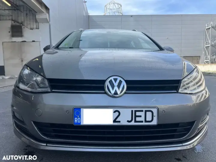 Volkswagen Golf VII 1.6 TDI DSG Comfortline