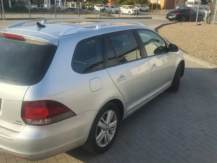Volkswagen Golf VI 1.6 TDI DSG BMT Highline