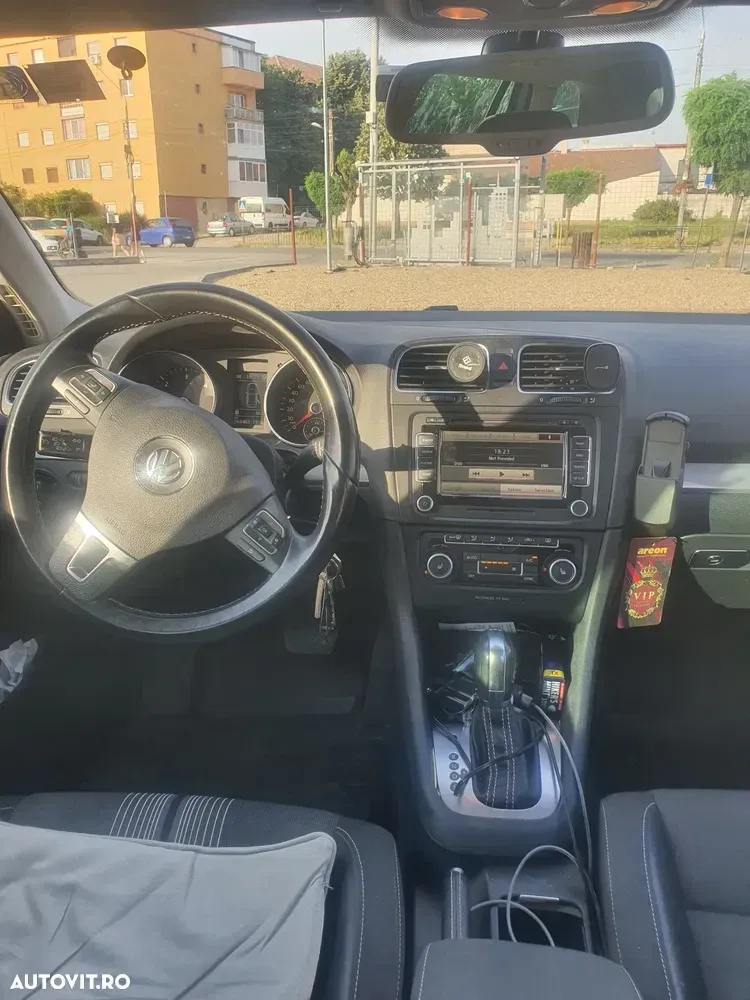 Volkswagen Golf VI 1.6 TDI DSG BMT Highline — imagine 3