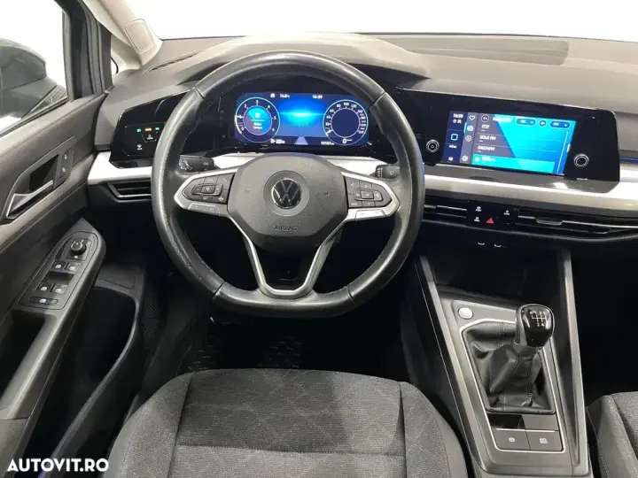 Volkswagen Golf VIII