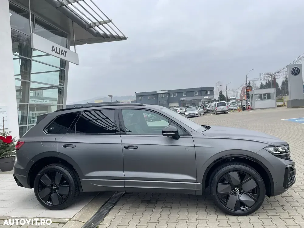 Volkswagen Touareg III V6 TDI 4MOTION R-Line — imagine 3