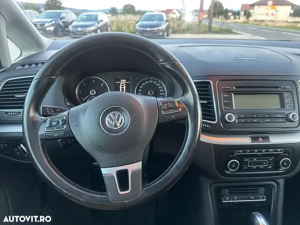 Volkswagen Sharan II 2.0 TDI DSG BlueMotion Technology Life — imagine 3