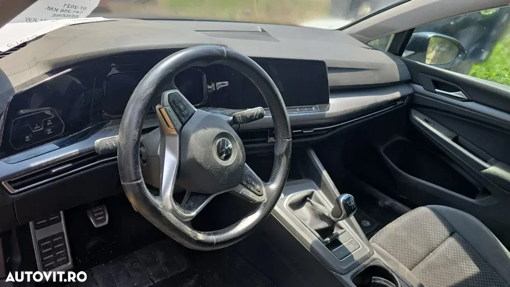 Volkswagen Golf VIII 1.0 TSI OPF Active — imagine 5