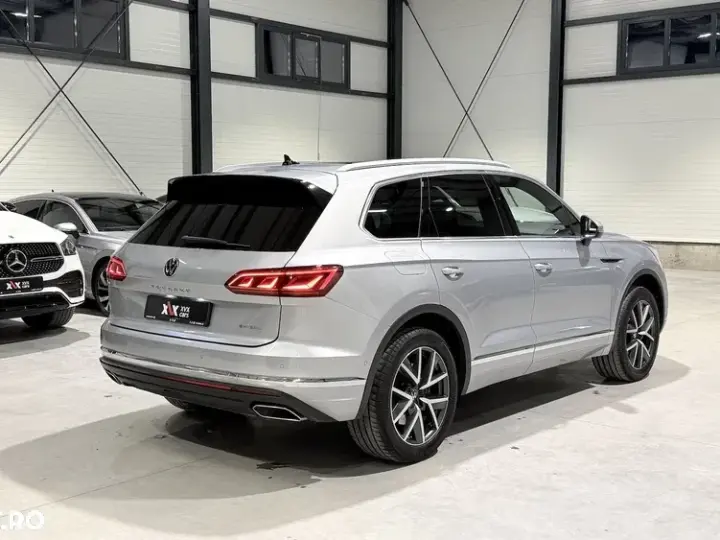 Volkswagen Touareg III V6 TSI eHybrid PHEV Elegance