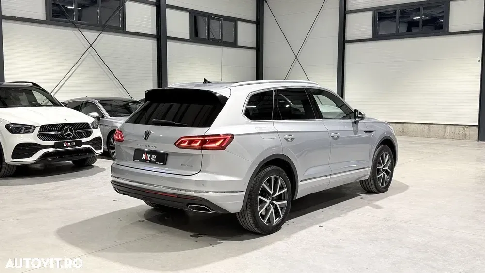 Volkswagen Touareg III V6 TSI eHybrid PHEV Elegance — imagine 4