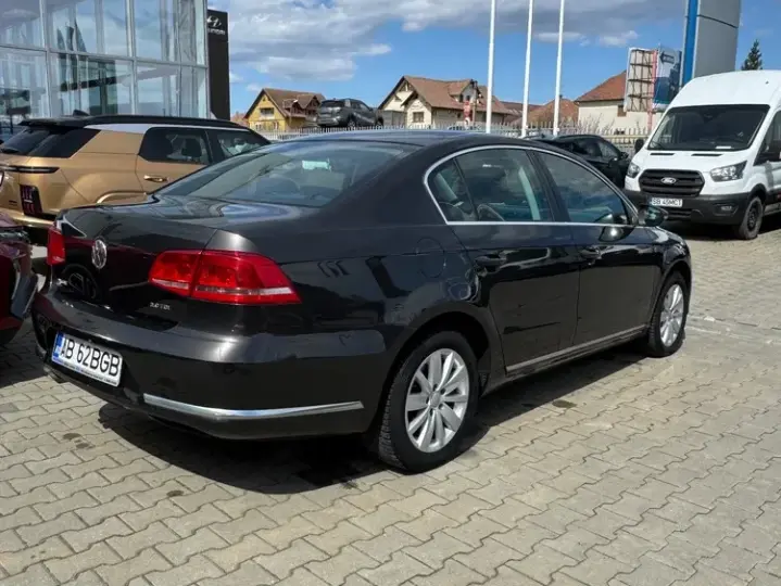 Volkswagen Passat B7 2.0 TDI 4Motion BlueMotion Technology Comfortline
