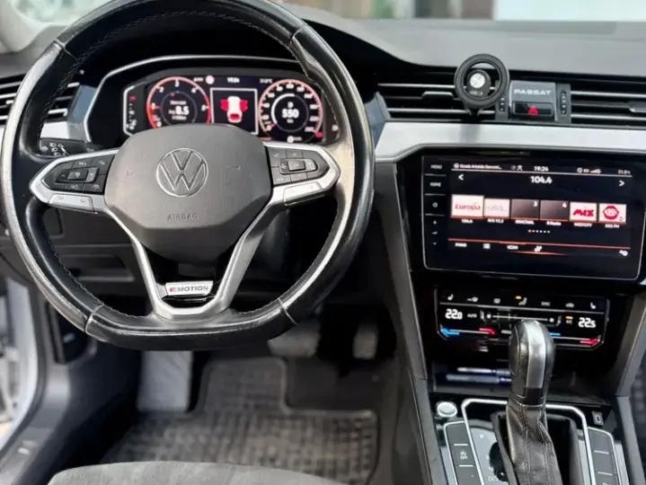 Volkswagen Passat B8 2.0 TDI 4Mot DSG Highline