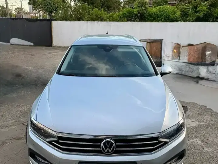 Volkswagen Passat B8 2.0 TDI 4Mot DSG Highline