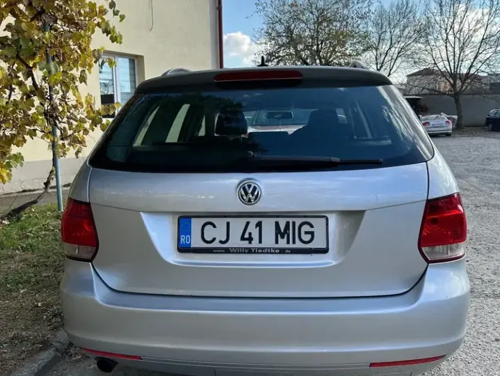 Volkswagen Golf VI 1.6 TDI DPF Comfortline