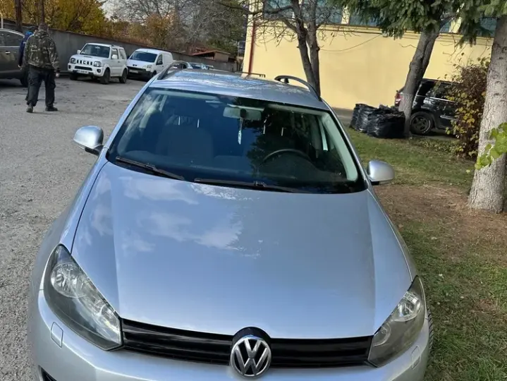 Volkswagen Golf VI 1.6 TDI DPF Comfortline