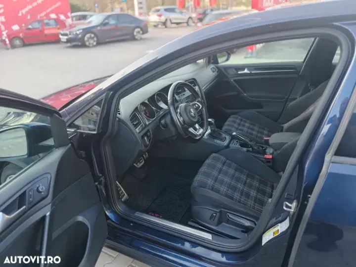 Volkswagen Golf VII 2.0 GTI DSG