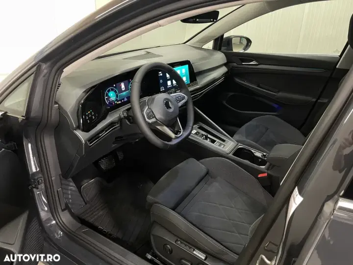 Volkswagen Golf VIII 2.0 TDI DSG Style