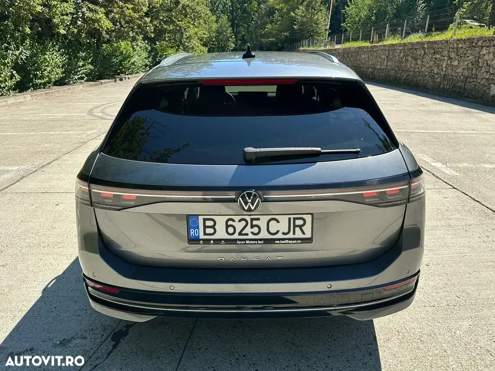 Volkswagen Passat 2.0 TDI DSG Elegance — imagine 3