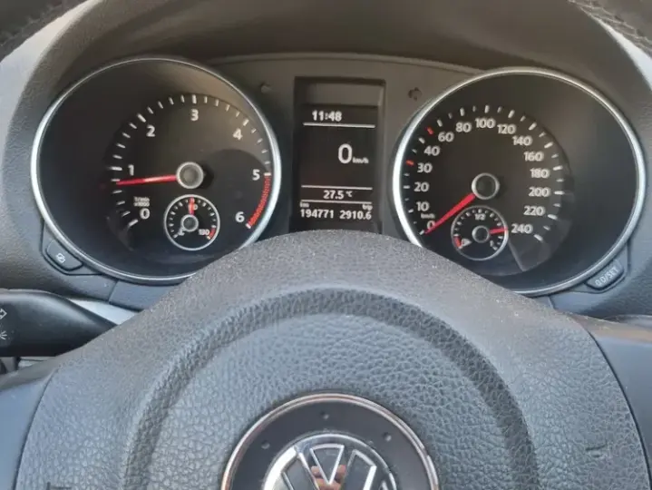 Volkswagen Golf 1.6 TDI DPF Comfortline