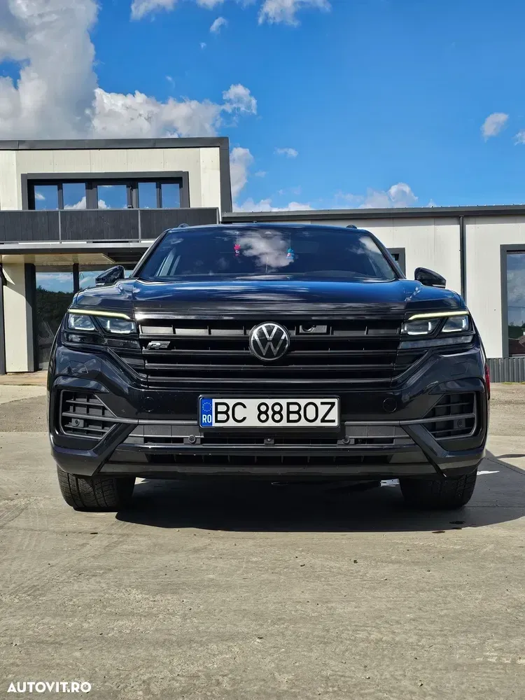 Volkswagen Touareg III V6 TDI R-Style — imagine 2