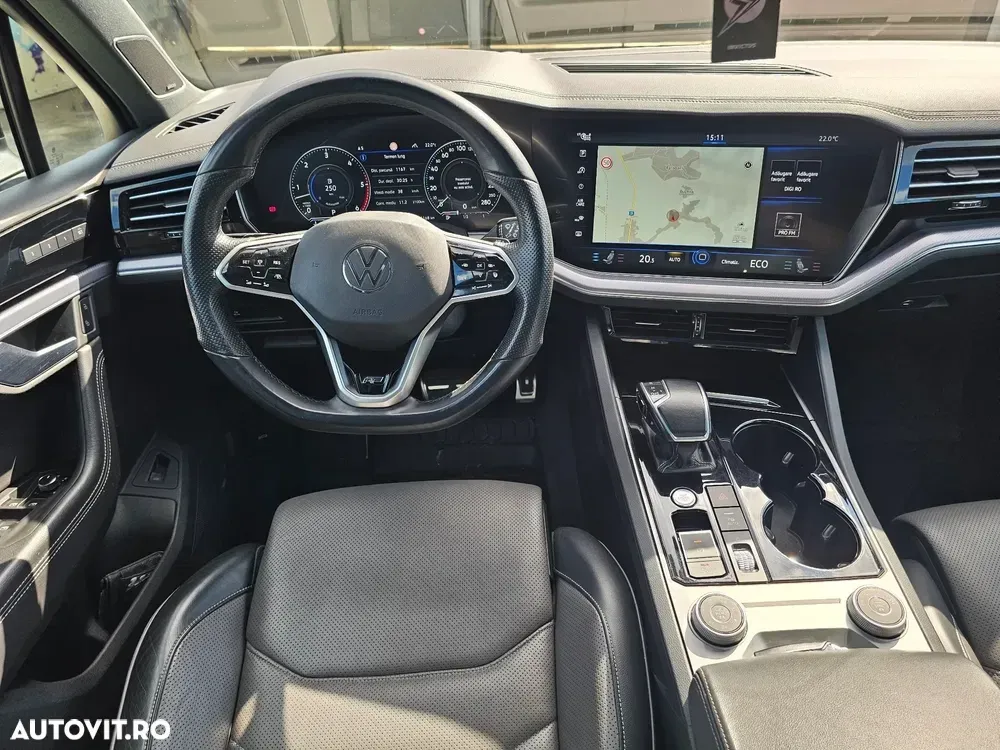 Volkswagen Touareg III V6 TDI R-Style — imagine 6