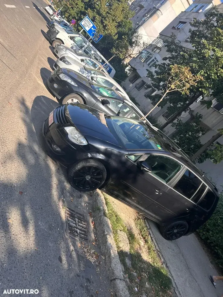 Volkswagen Touran — imagine 4