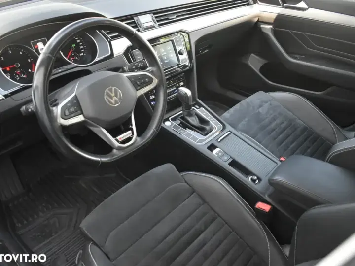 Volkswagen Passat B8 2.0 TDI DSG 4Motion Highline