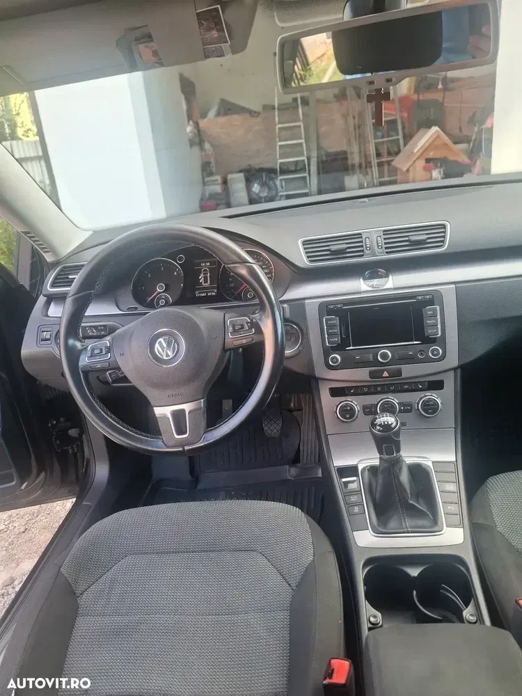 Volkswagen Passat 2.0 TDI BlueMotion Technology Comfortline — imagine 5