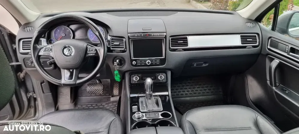 Volkswagen Touareg II 3.0 V6 TDI SCR Blue Motion DPF Automatik Terrain Tech Exclusive — imagine 6