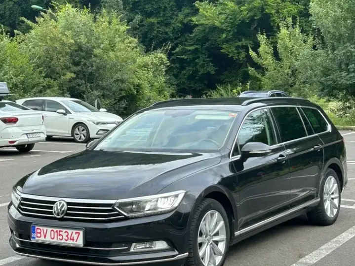 Volkswagen Passat 1.6 TDI DSG Comfortline