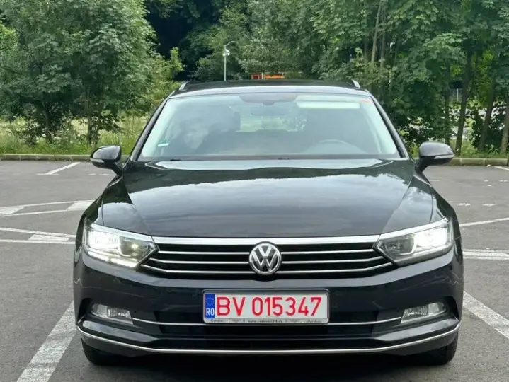 Volkswagen Passat 1.6 TDI DSG Comfortline