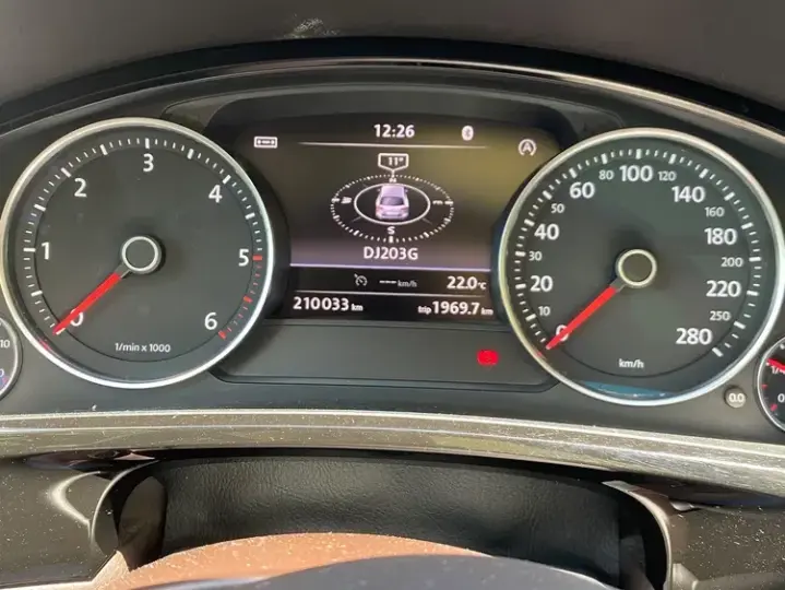 Volkswagen Touareg II 3.0 V6 TDI SCR Blue Motion DPF Automatik Terrain Tech Executive Edition
