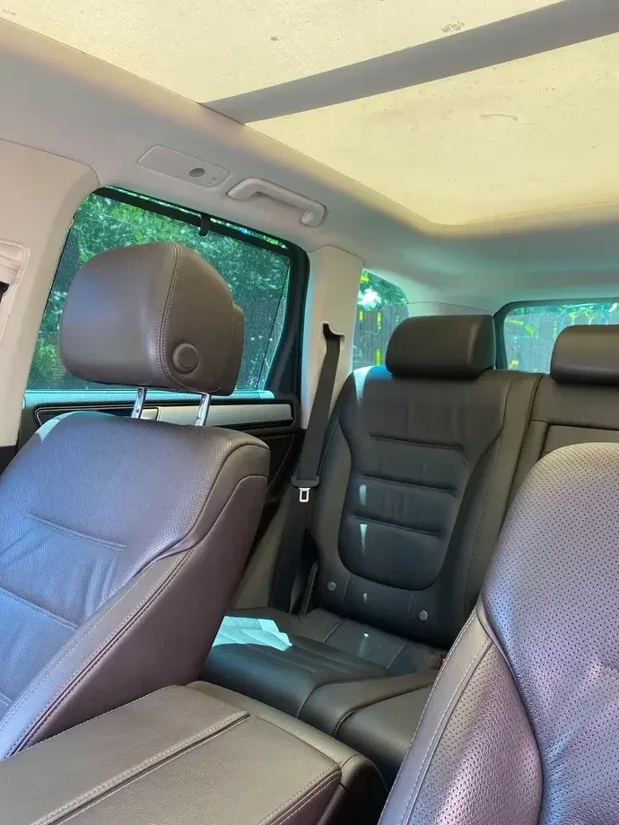 Volkswagen Touareg II 3.0 V6 TDI SCR Blue Motion DPF Automatik Terrain Tech Executive Edition — imagine 4