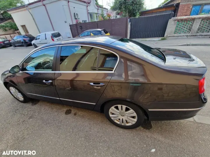 Volkswagen Passat B6 2.0 TDI Highline