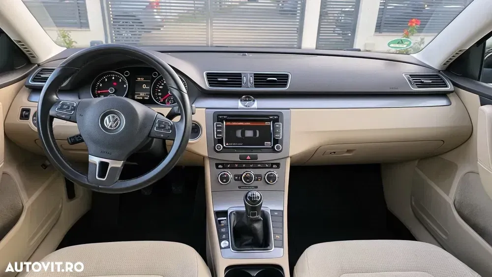 Volkswagen Passat B7 — imagine 3