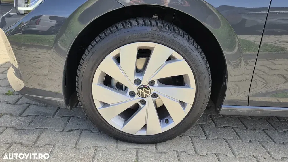 Volkswagen Golf VIII 1.5 TSI Advanced — imagine 6
