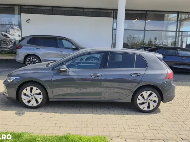 Volkswagen Golf VIII 1.5 TSI Advanced