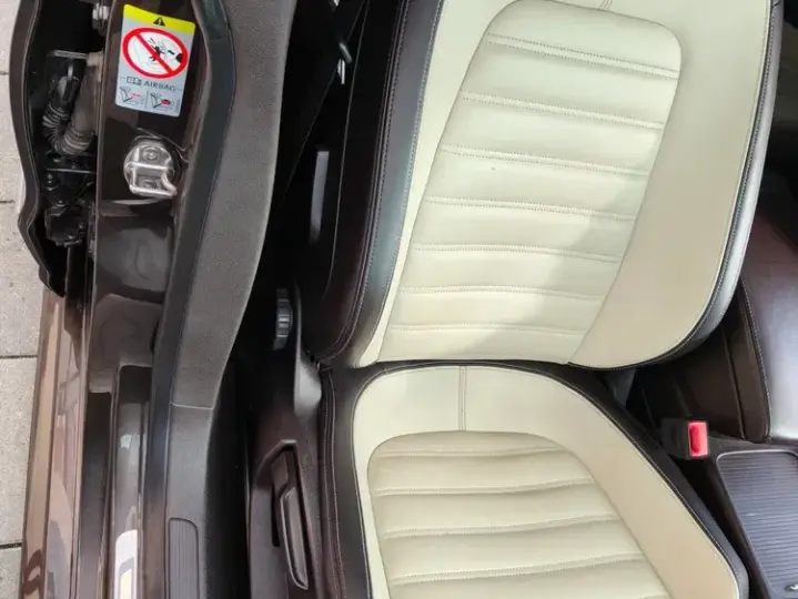 Volkswagen Passat CC 2.0 TDI BMT DSG 4Motion