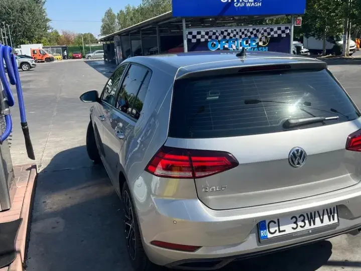 Volkswagen Golf VII 1.6 TDI Highline