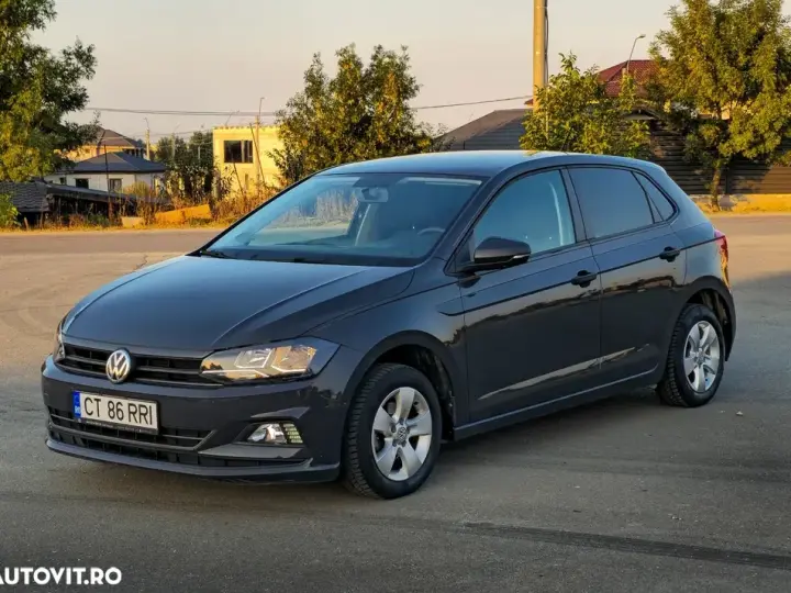 Volkswagen Polo VI 1.0 Trendline