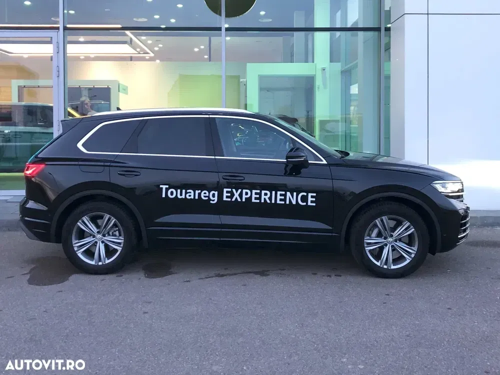 Volkswagen Touareg V6 TSI eHybrid PHEV Elegance — imagine 3