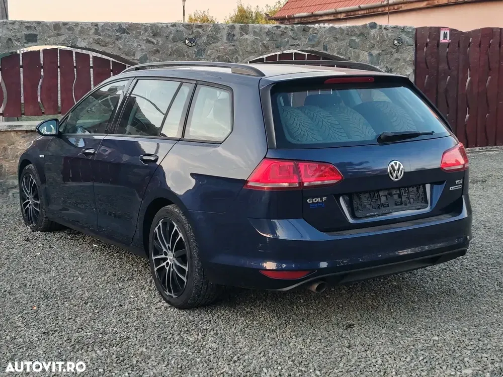 Volkswagen Golf — imagine 3