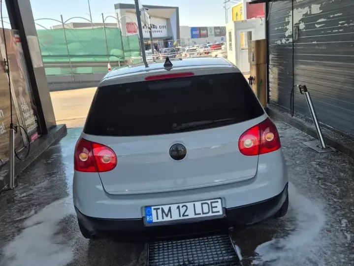 Volkswagen Golf V 1.9 TDI Individual