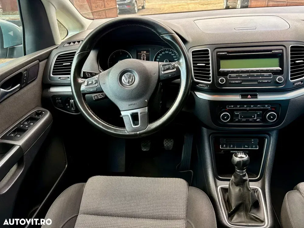 Volkswagen Sharan II 2.0 TDI BlueMotion Technology Trendline — imagine 4
