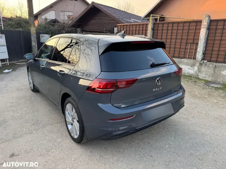 Volkswagen Golf VIII 1.5 TSI Advanced