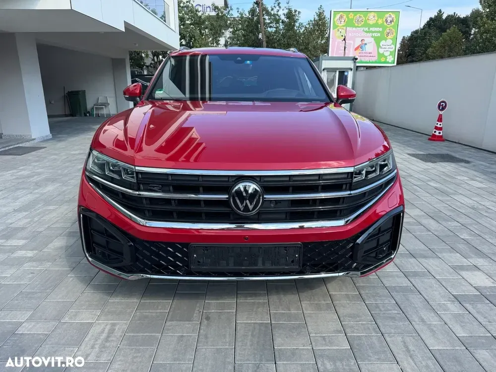 Volkswagen Touareg V6 TDI 4MOTION R-Line — imagine 3
