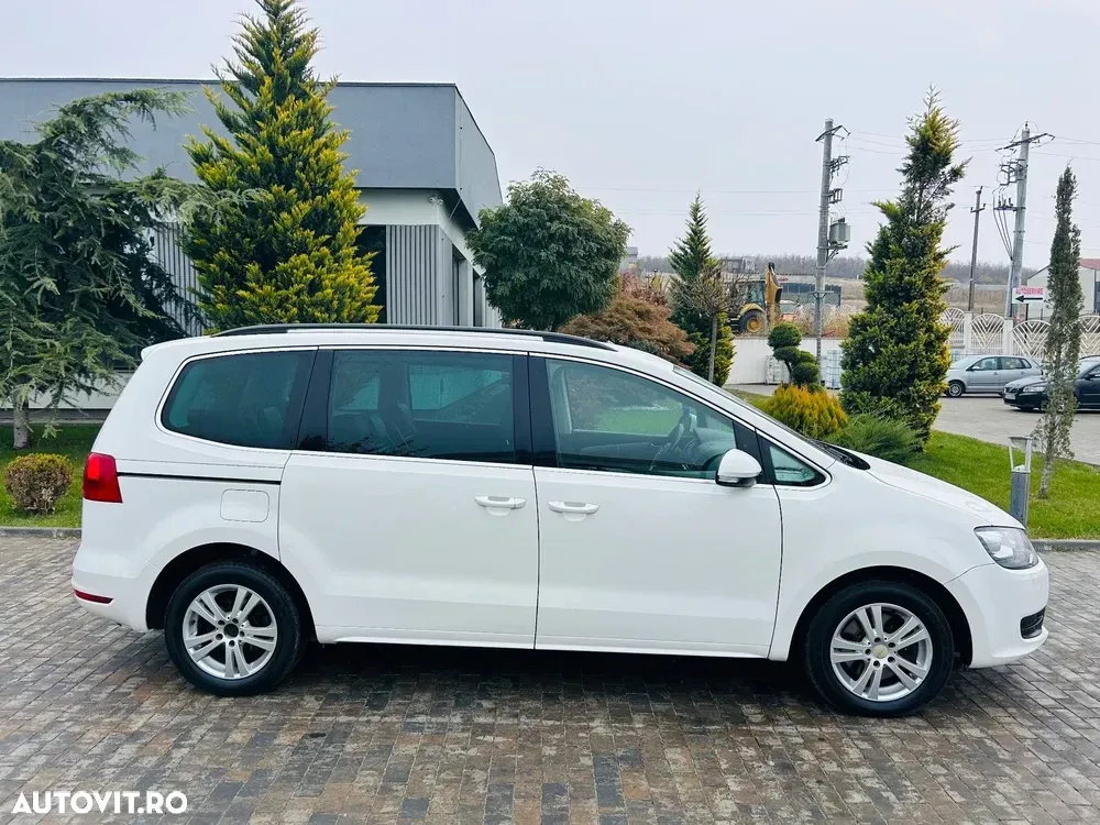 Volkswagen Sharan II 2.0 TDI DSG BlueMotion Technology Highline — imagine 3