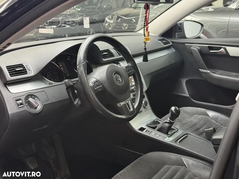 Volkswagen Passat 1.6 TDI BlueMotion Technology Trendline — imagine 4
