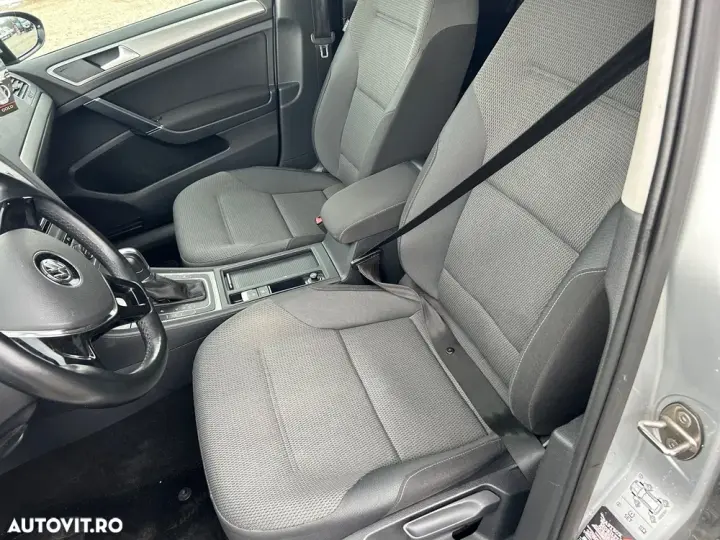 Volkswagen Golf 1.6 TDI DPF DSG BlueMotion Technology Comfortline