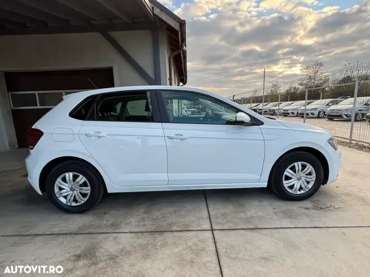 Volkswagen Polo VI 1.0 Trendline