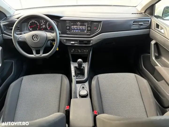 Volkswagen Polo VI 1.0 Trendline