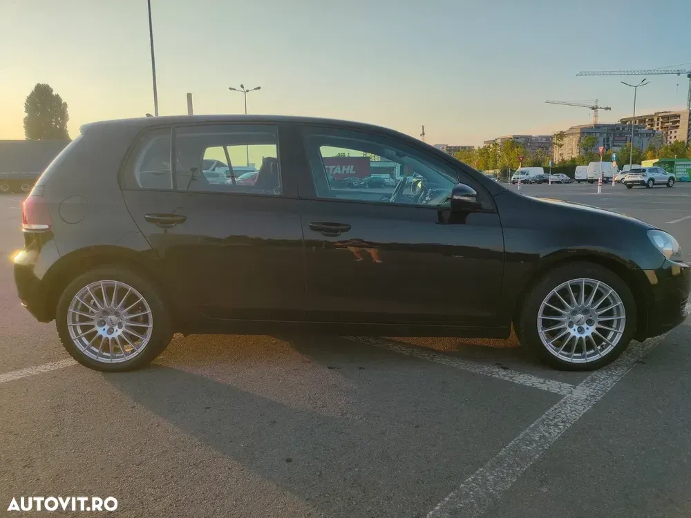 Volkswagen Golf VI 1.6 TDI DPF Comfortline — imagine 3