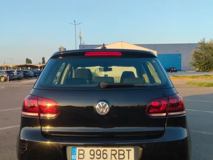 Volkswagen Golf VI 1.6 TDI DPF Comfortline