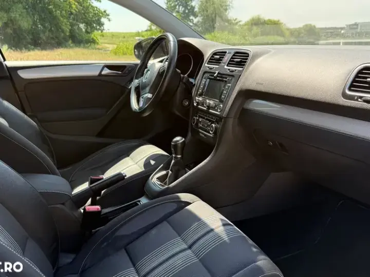 Volkswagen Golf VI